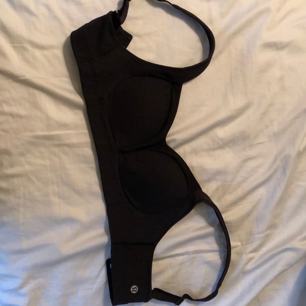 Lululemon sports bra new